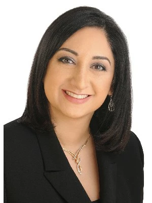 Megan Razavi, Ottawa, Real Estate Agent