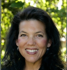 Linda Futral, Pleasanton, Real Estate Agent