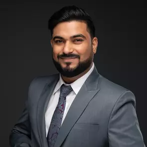 Varun Malhotra, Toronto, Real Estate Agent
